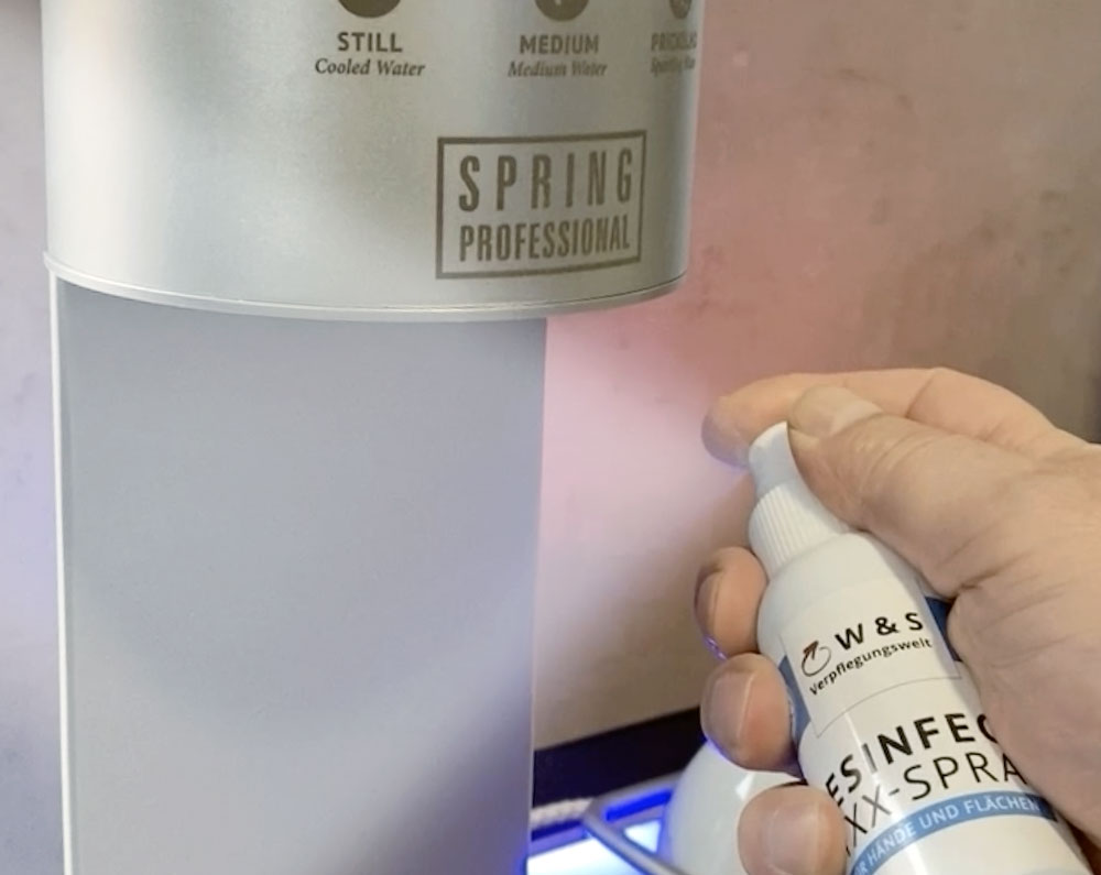 Hygiene und Reinigung für Wasserspender - Von Filtertechnik und Ozon-Technologie bis hin zu Reinigungs- und Desinfektionslösungen.